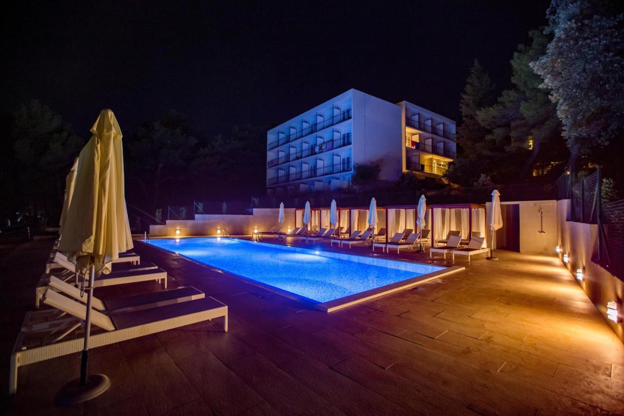 Aminess Younique Senses Resort Врбоска Экстерьер фото