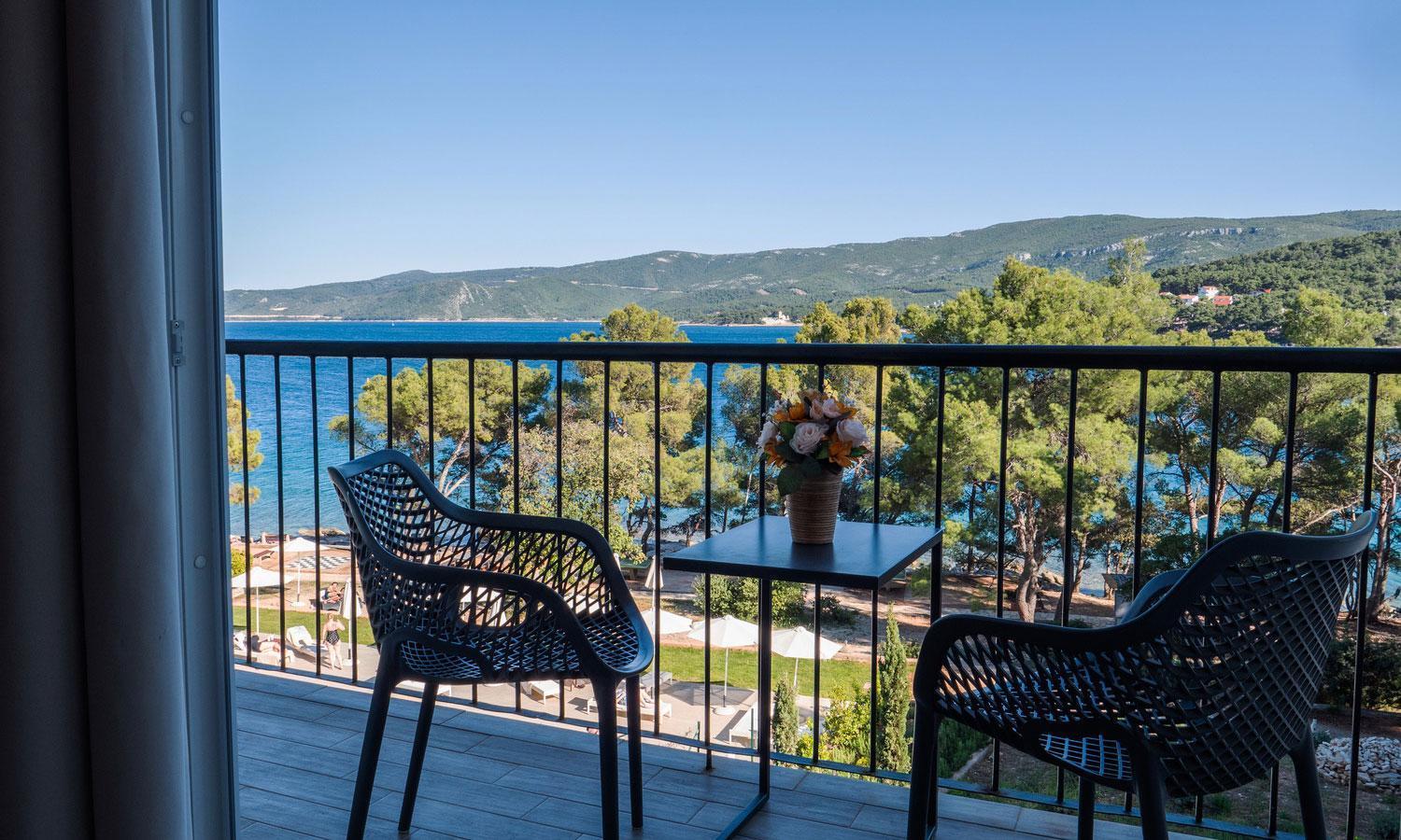 Aminess Younique Senses Resort Врбоска Экстерьер фото