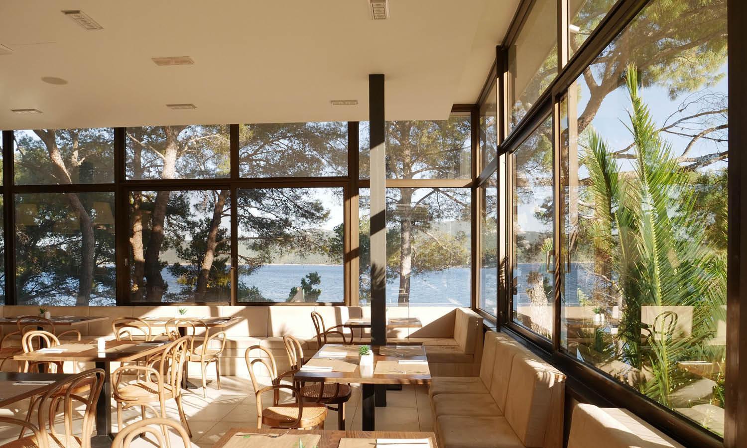Aminess Younique Senses Resort Врбоска Экстерьер фото